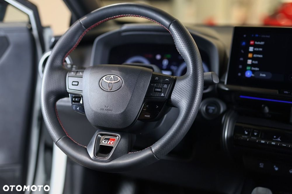 Toyota C-HR - 32