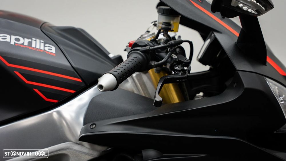 Aprilia RS V4 RR - 10