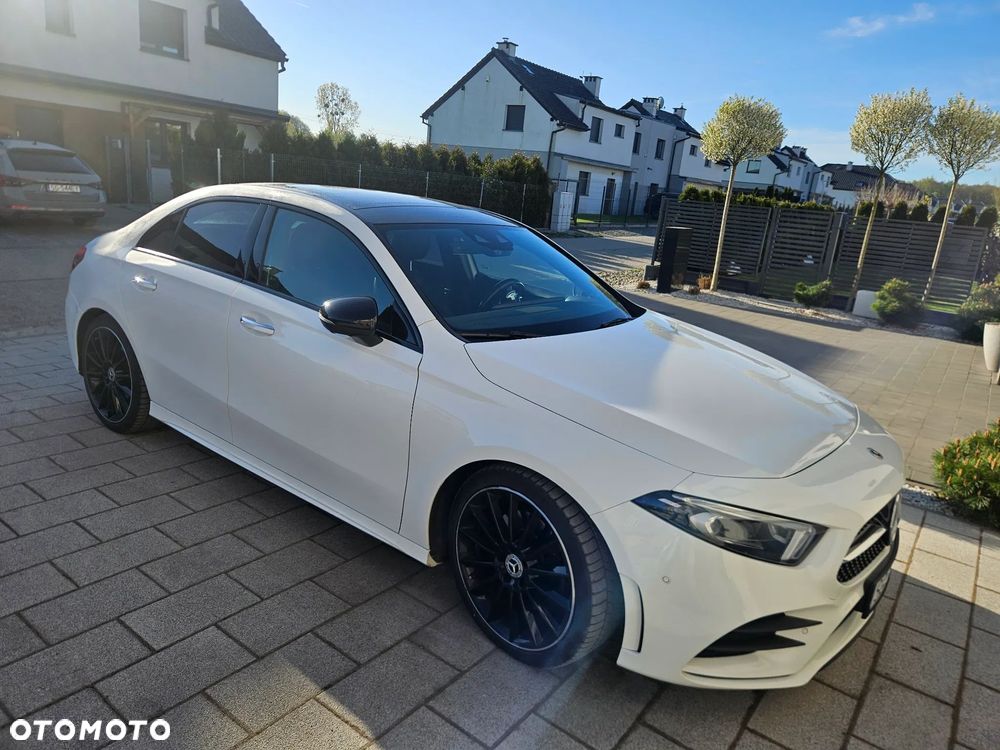 Mercedes-Benz Klasa A 220 d 4-Matic AMG Line 8G-DCT - 2