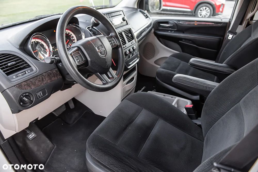 Dodge Grand Caravan 3.6 R/T - 17