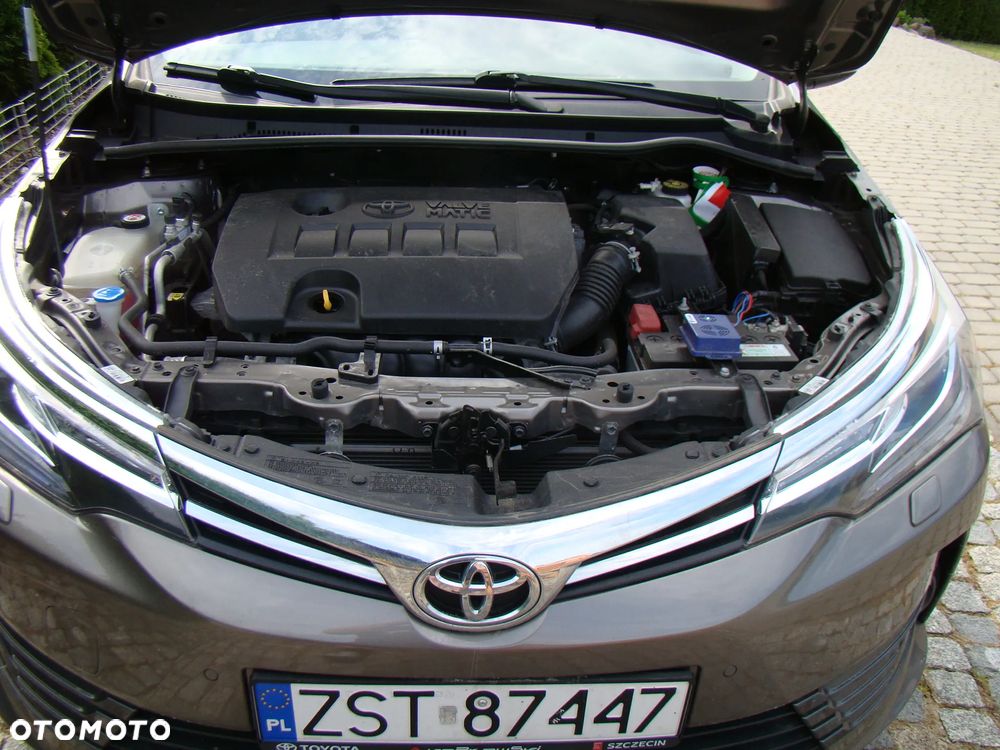 Toyota Corolla 1.6 Prestige - 13