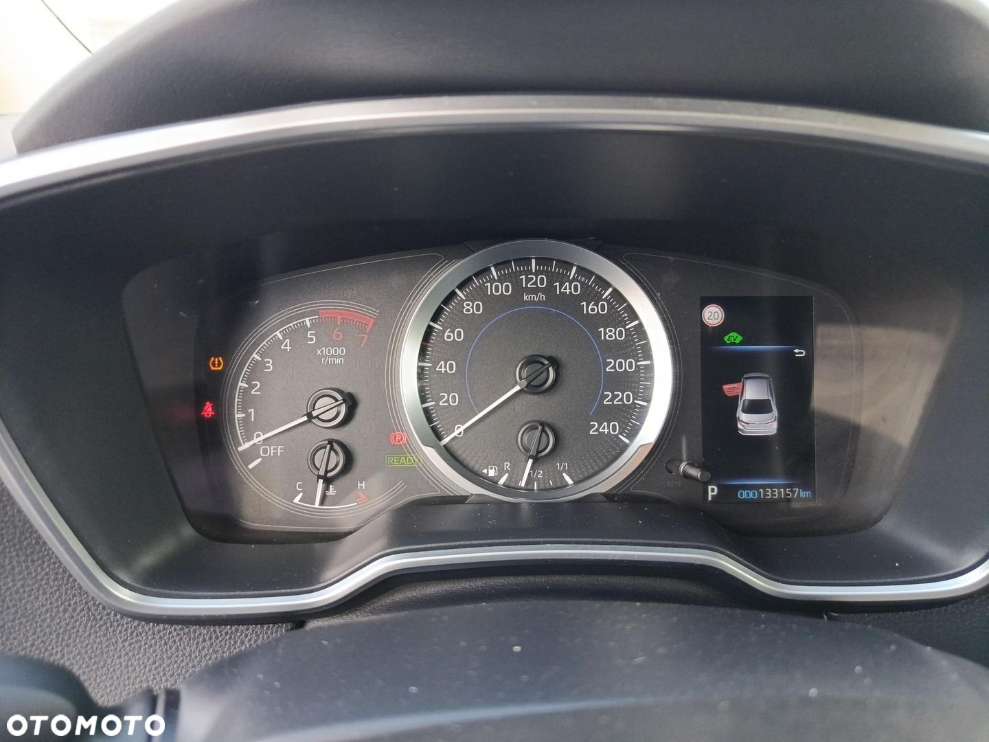 Toyota Corolla 1.8 Hybrid Comfort - 17