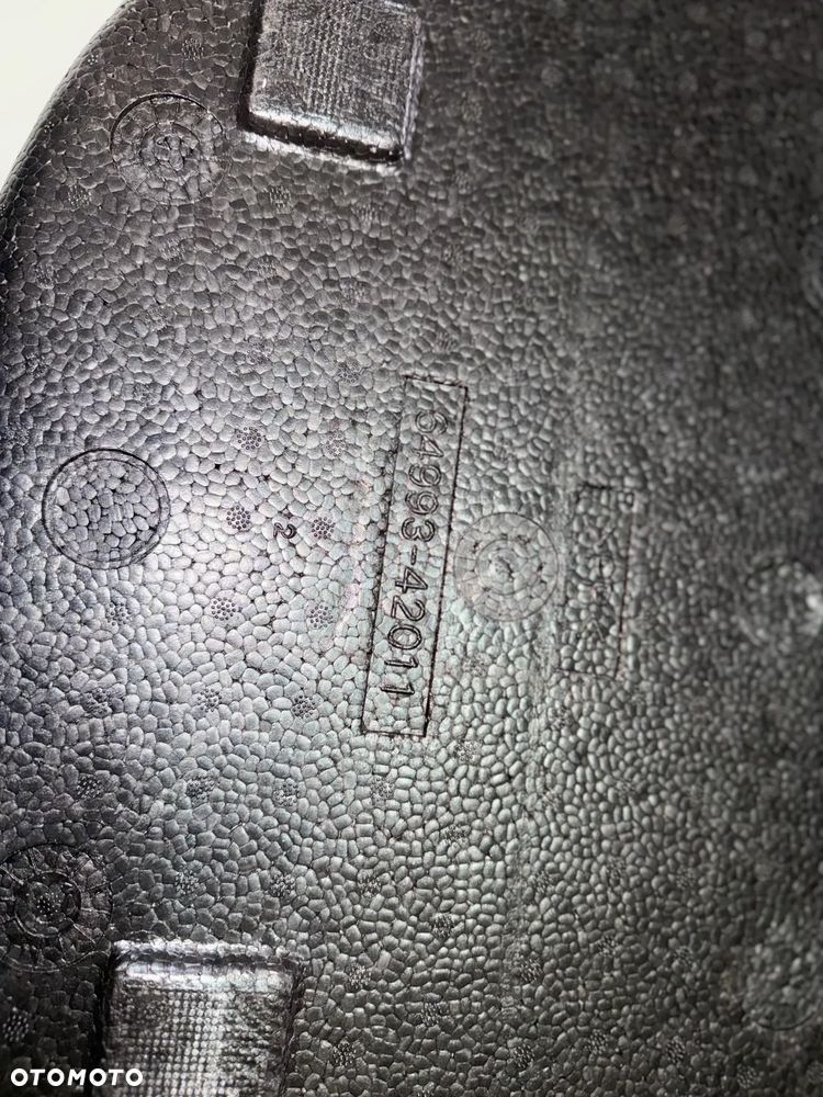 Wkład kompresora |  styropian bagażnika | Toyota RAV 4 | RAV4 V - 64993-42011 - 3