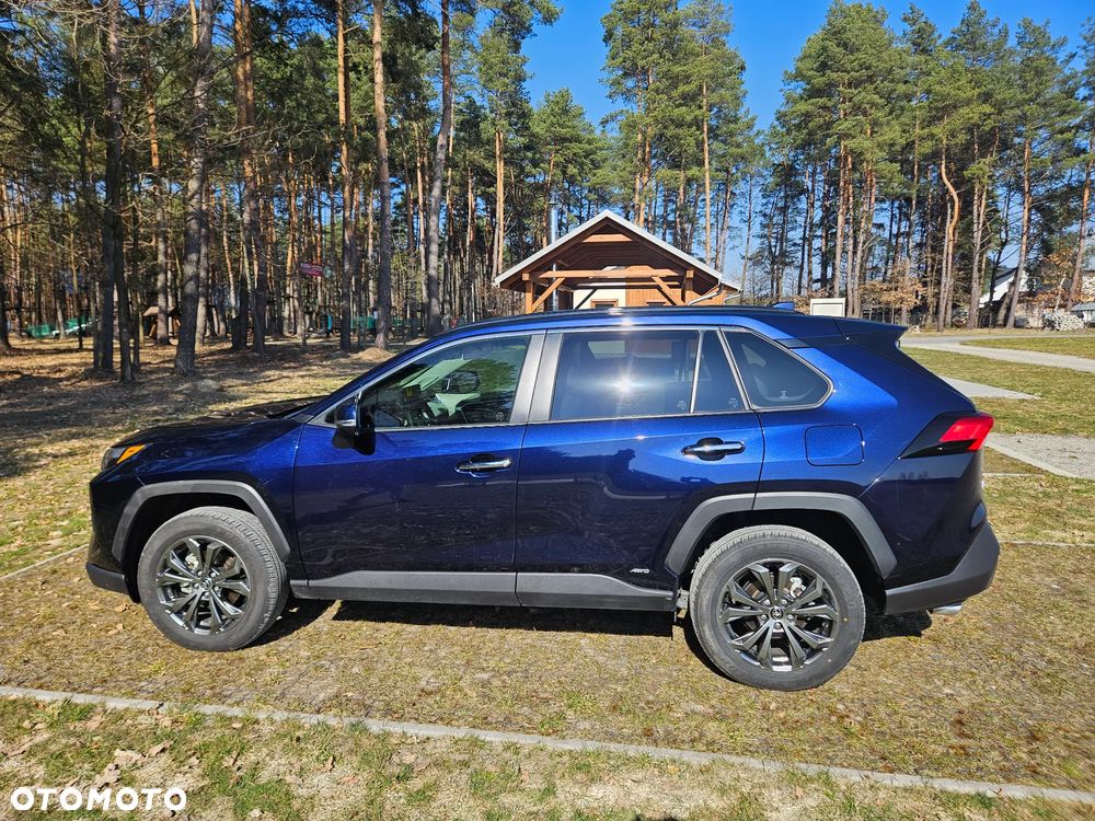 Toyota RAV4 2.5 Hybrid Black Edition by JBL 4x4 - 4