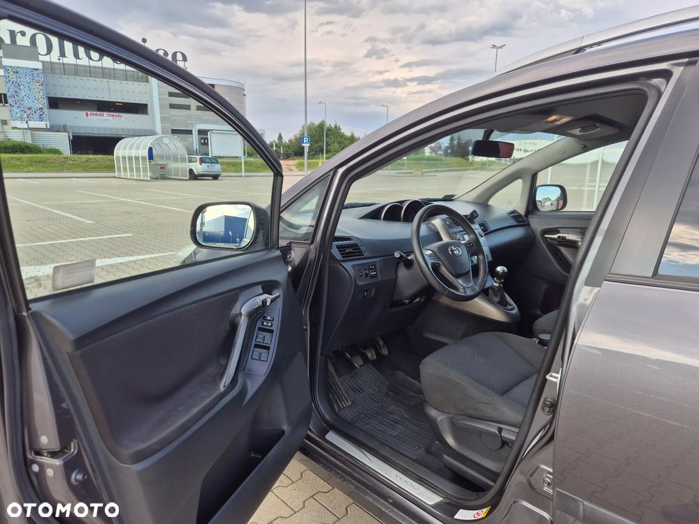Toyota Verso 1.8 Sol 7os - 7