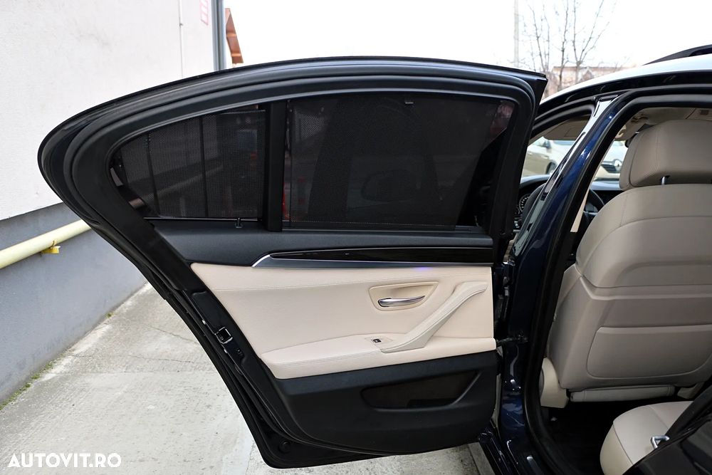 BMW Seria 5 525d Aut. Modern Line - 24