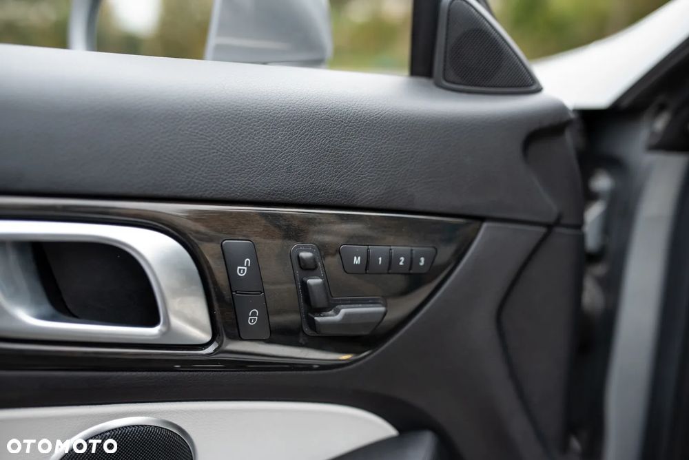 Mercedes-Benz SLK 250 (BlueEFFICIENCY) 7G-TRONIC - 21