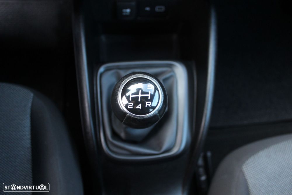 Fiat Tipo Station Wagon 1.3 M-Jet Street - 12