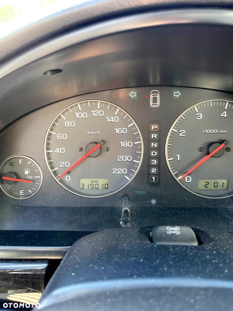Subaru Legacy - 9