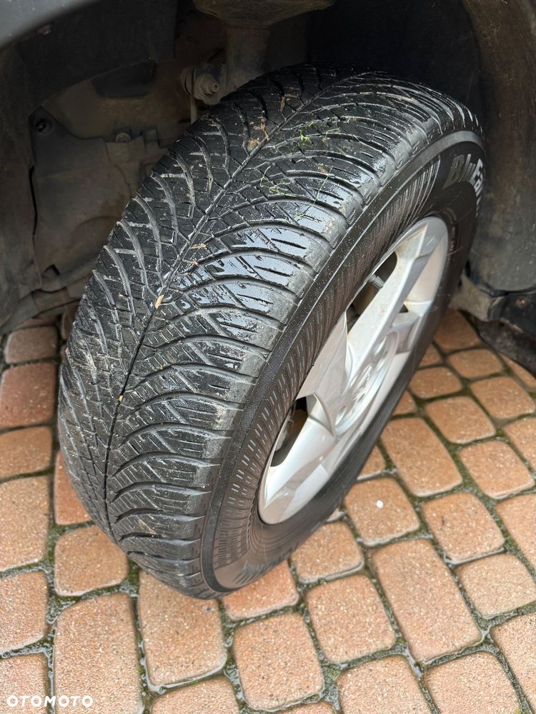Dacia Duster 1.6 Laureate 4x4 - 30