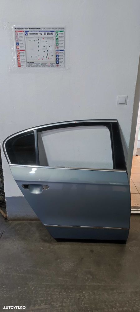 Usa dreapta spate volkswagen vw passat B6 sedan cod culoare LC7Z - 1