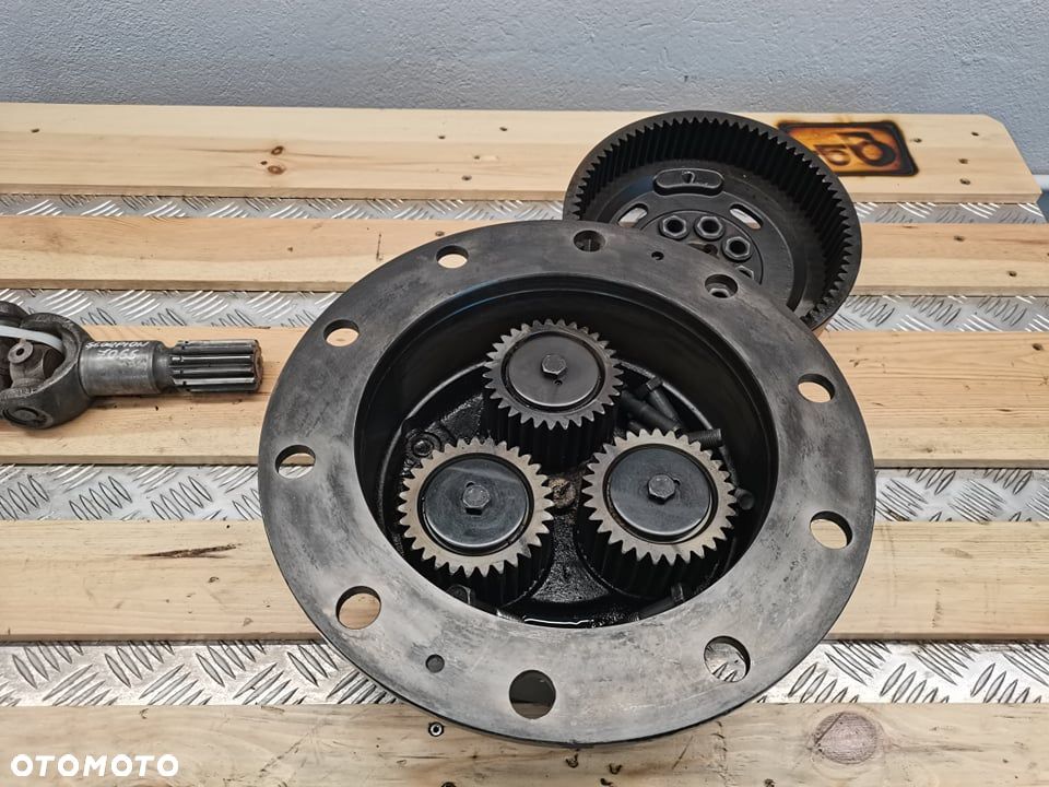 Reduktor Claas Scorpion 9055 {Carraro} - 5