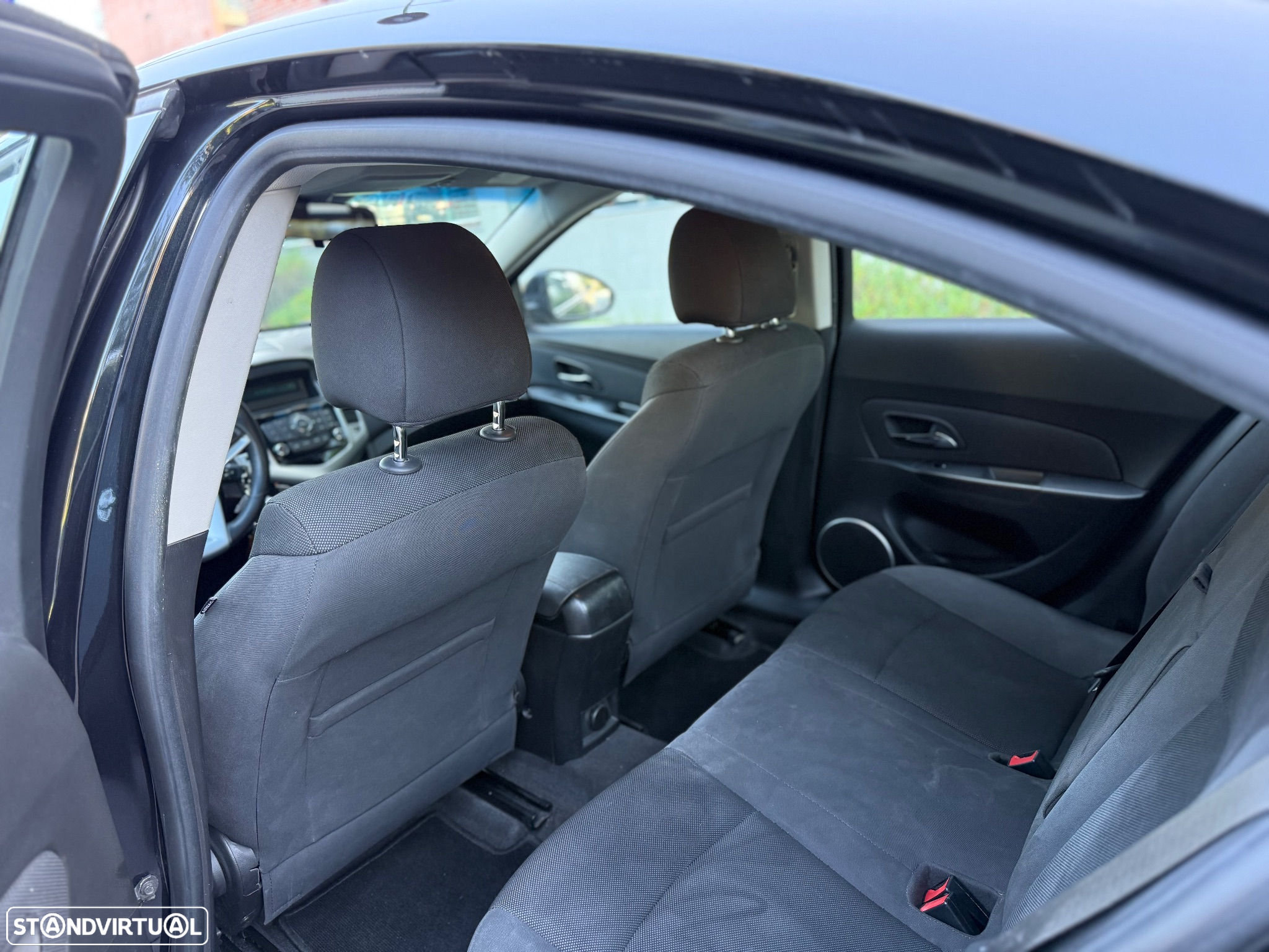 Chevrolet Cruze 1.6 LS - 15