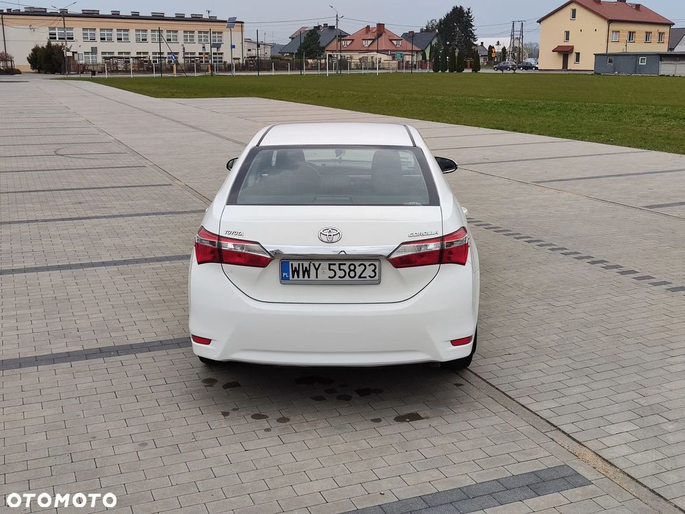 Toyota Corolla 1.6 Comfort - 12