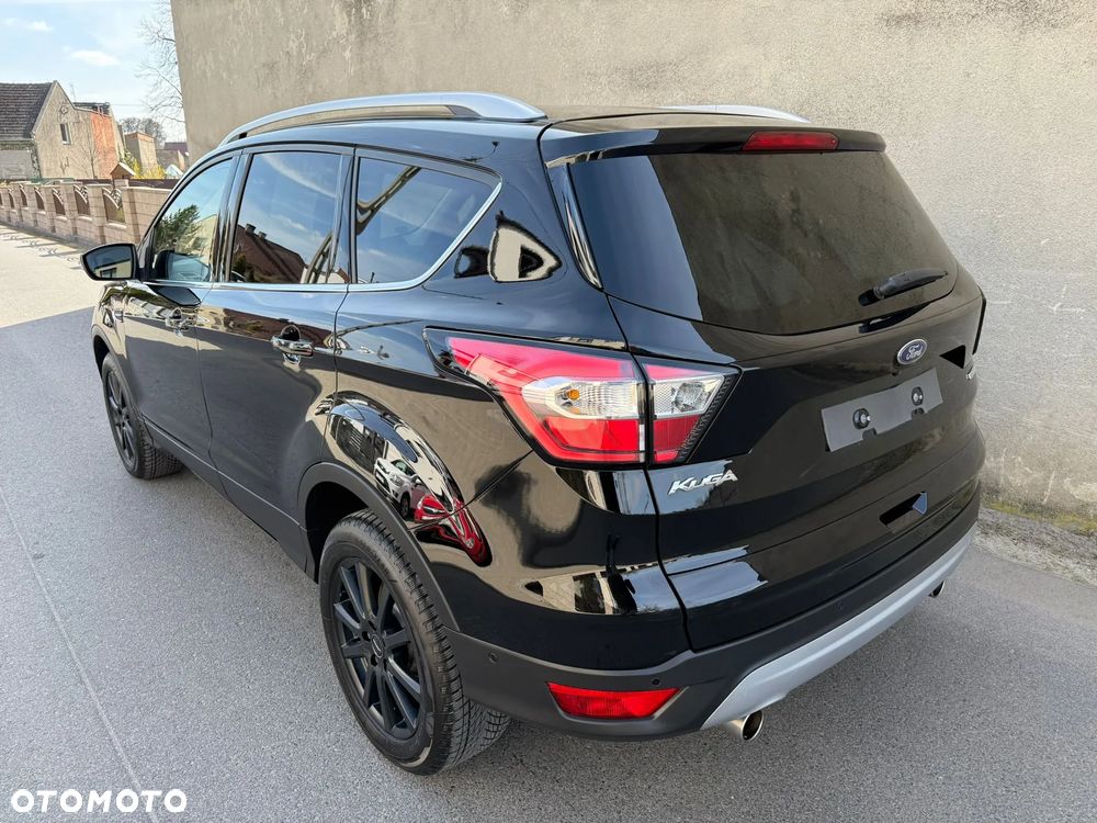 Ford Kuga 1.5 EcoBoost 2x4 Titanium - 30