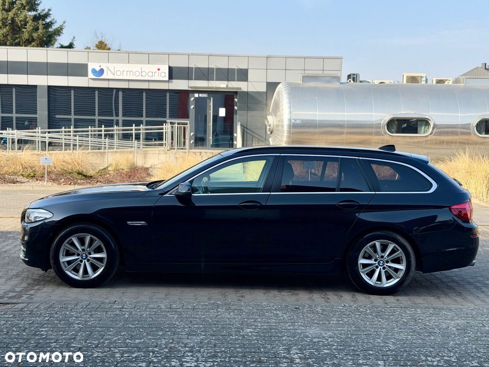 BMW Seria 5 525d xDrive - 5