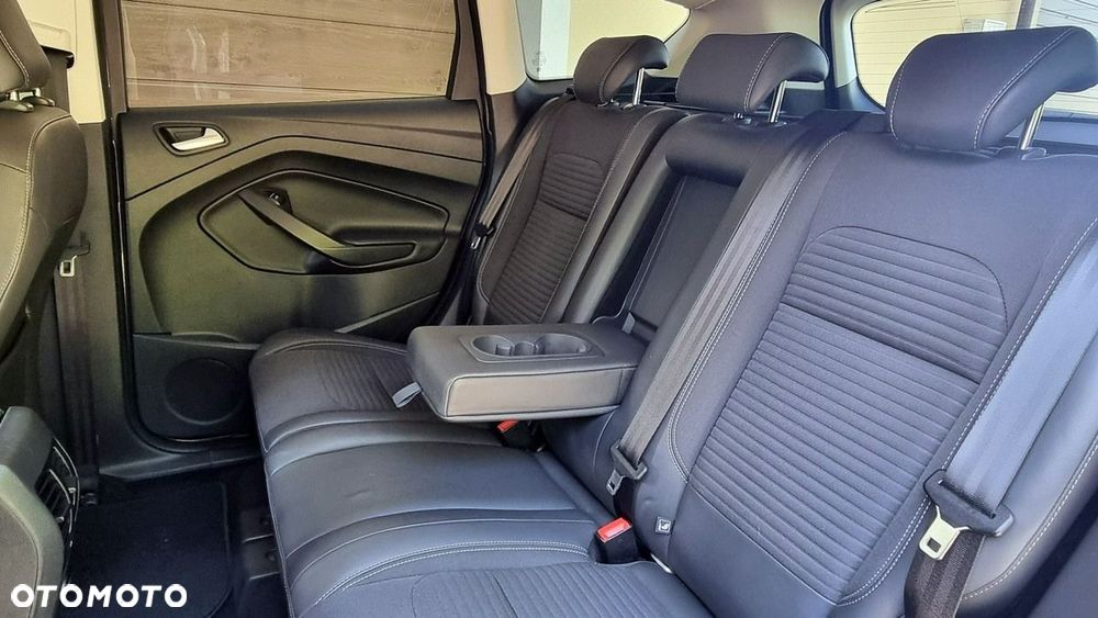 Ford Kuga - 17