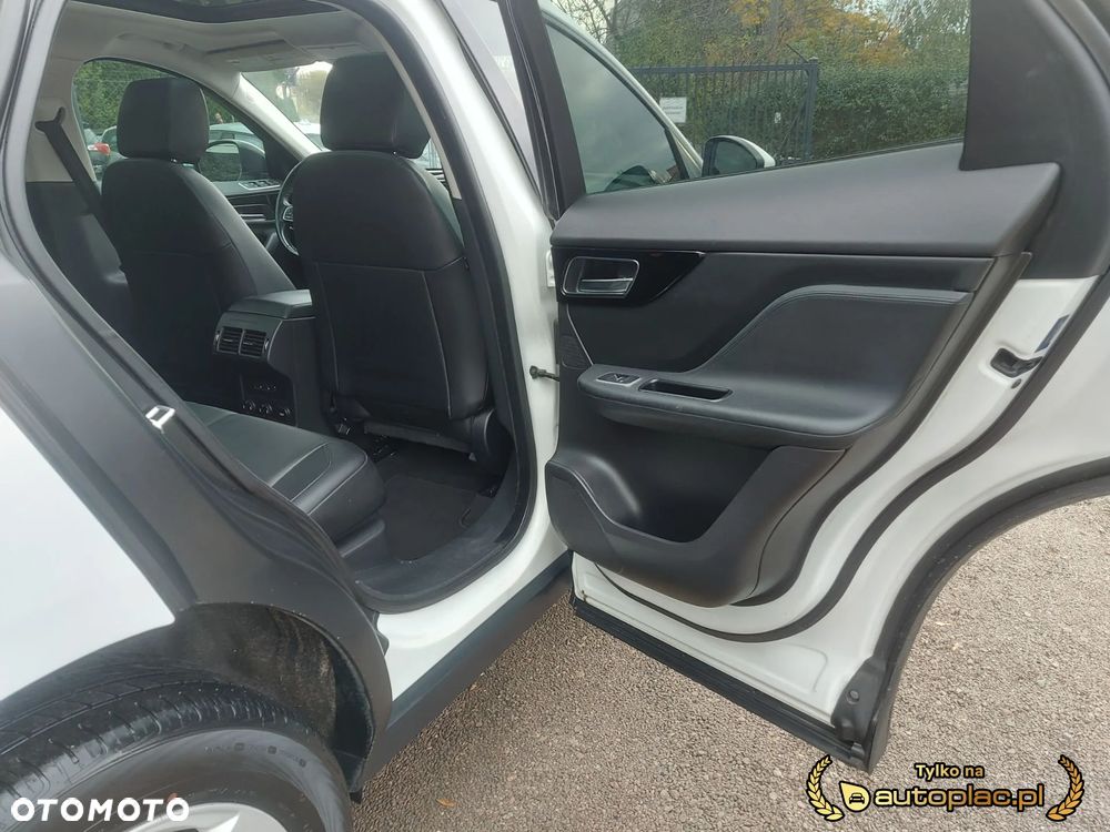 Jaguar F-Pace 3.0 V6 AWD Prestige - 16
