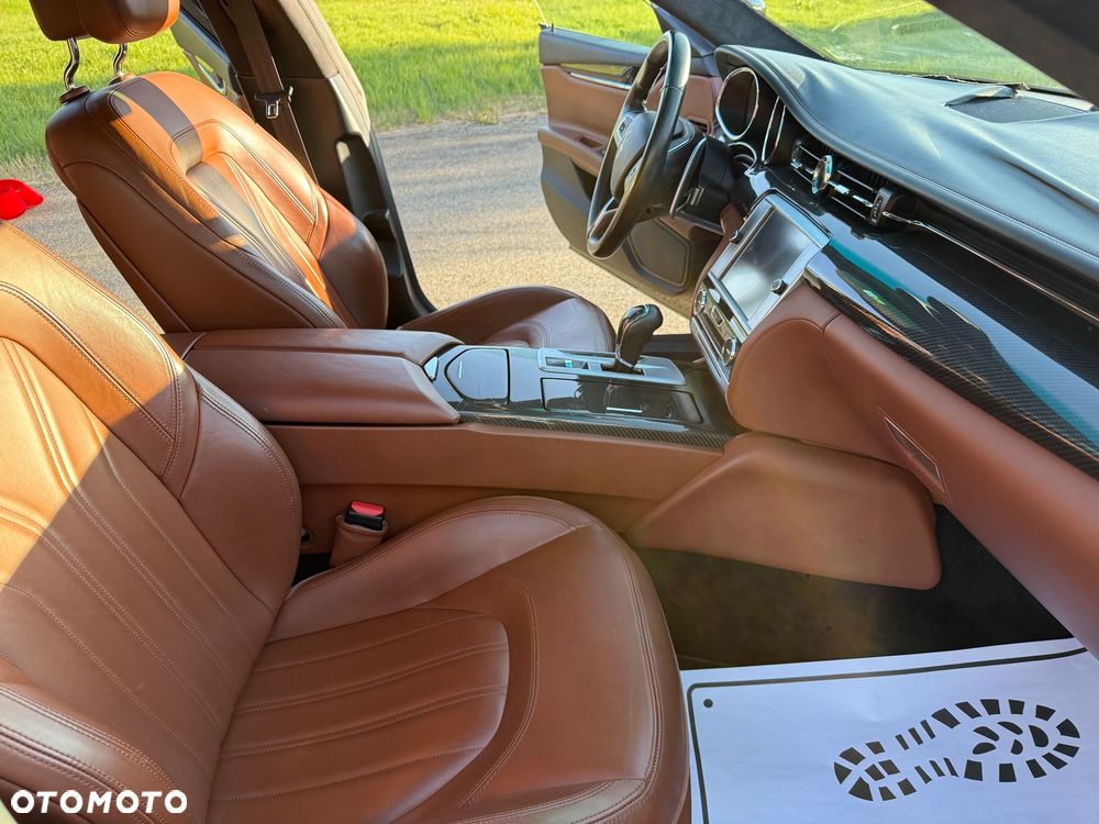Maserati Quattroporte Q4 GranSport S - 25