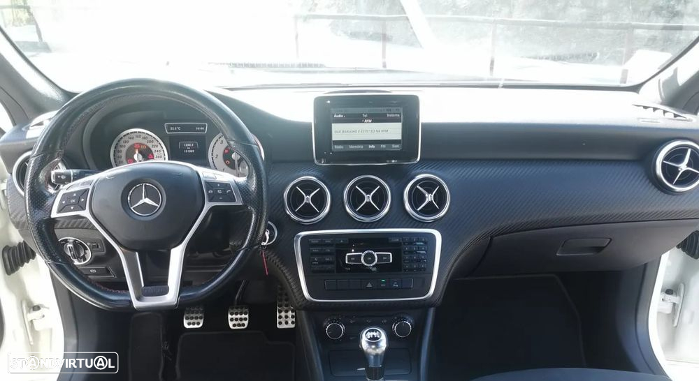 Mercedes-Benz A 180 CDi BE AMG Line - 14