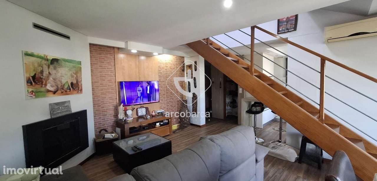 Apartamento T5 Duplex c/terraço  (Junto ao Continente) - Grande imagem: 5/47