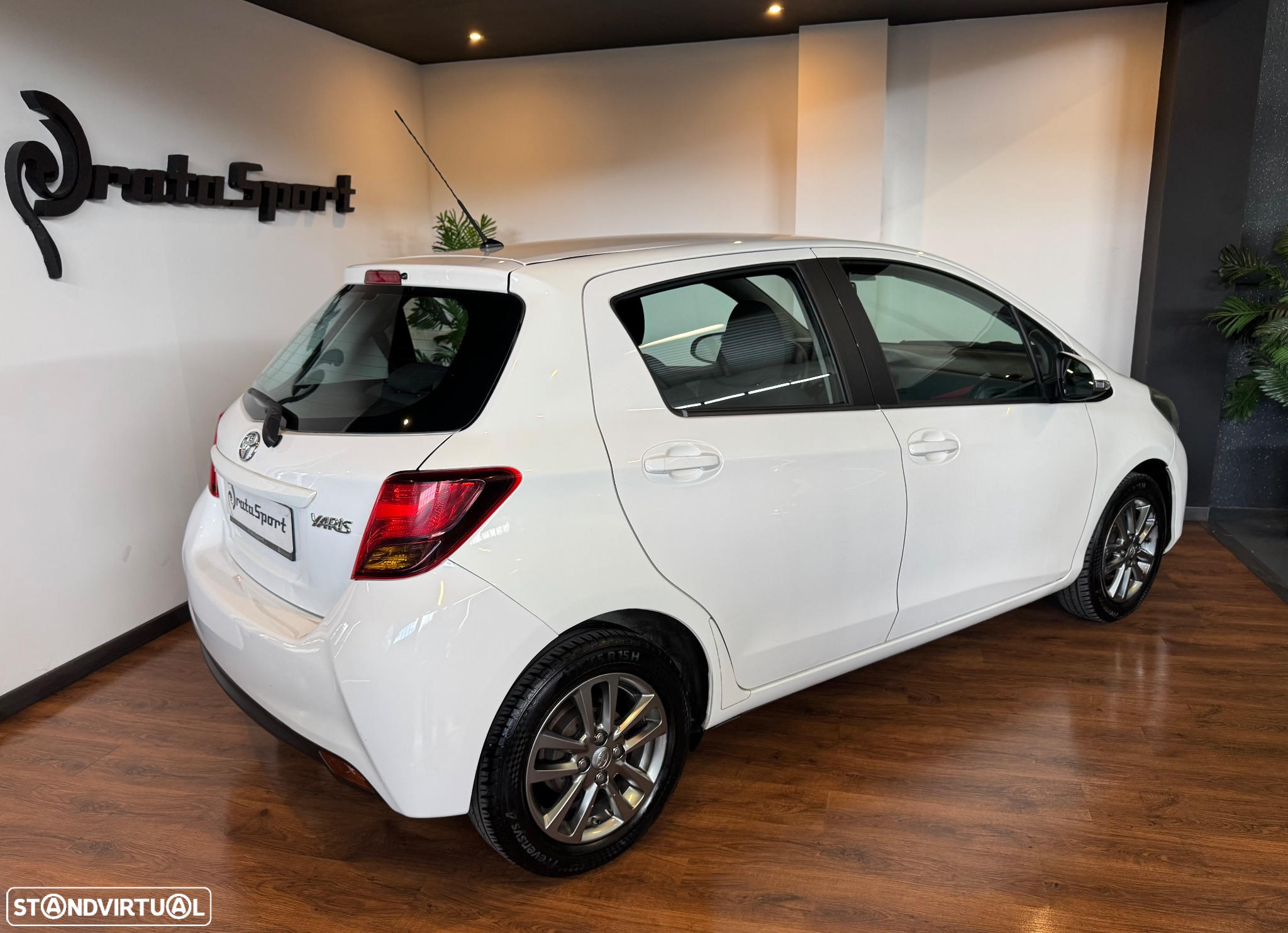 Toyota Yaris 1.0 VVT-i Comfort - 30