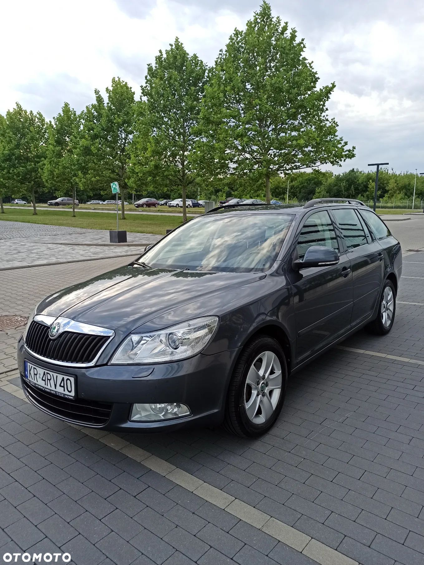 Skoda Octavia 2.0 TDI DPF Elegance - 1