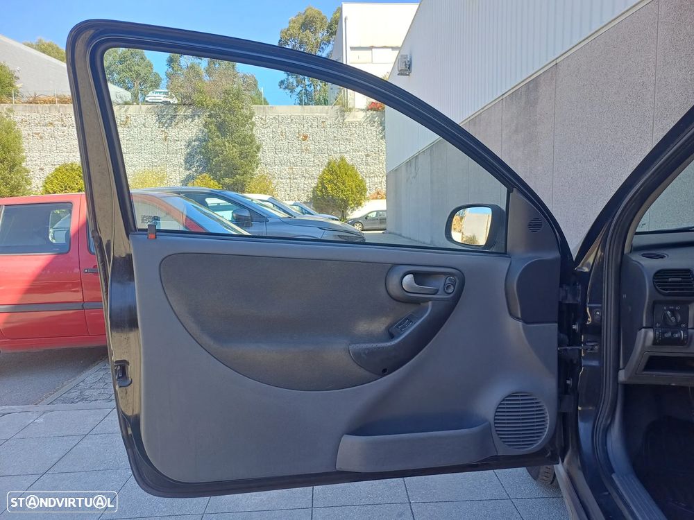 Opel Corsa 1.2 16V Confort - 17