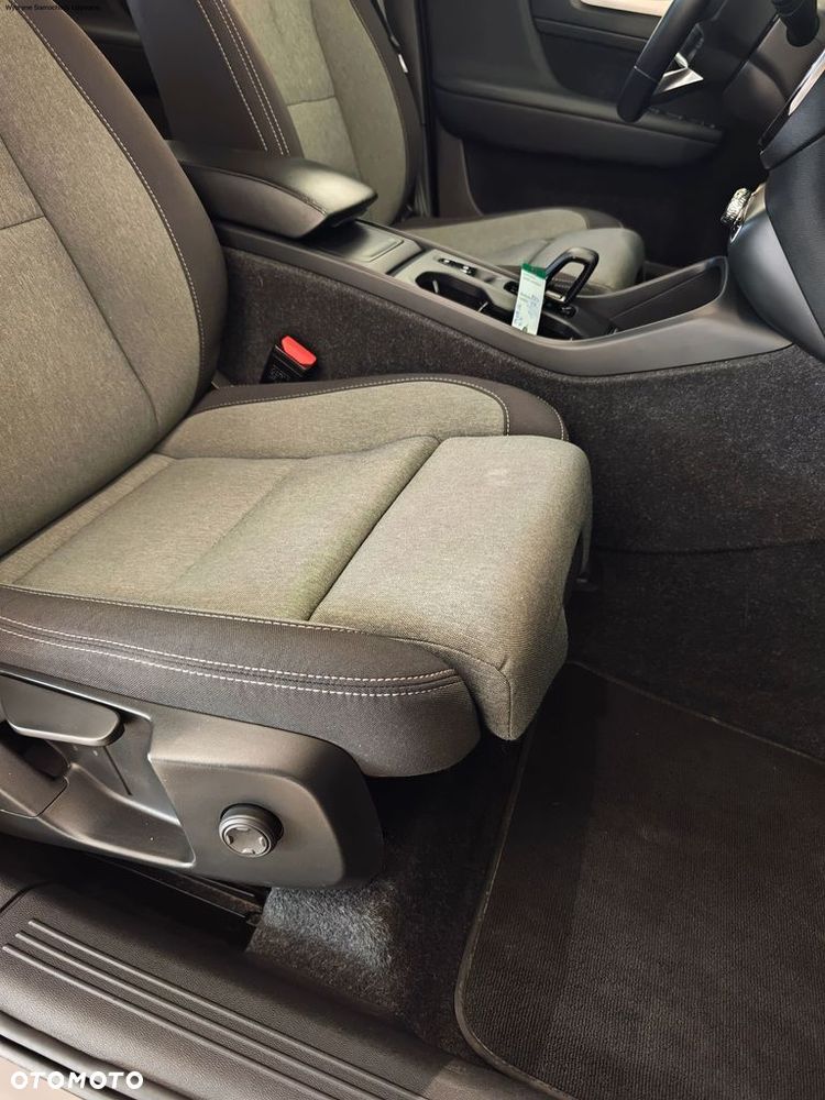 Volvo XC 40 B3 Core - 9