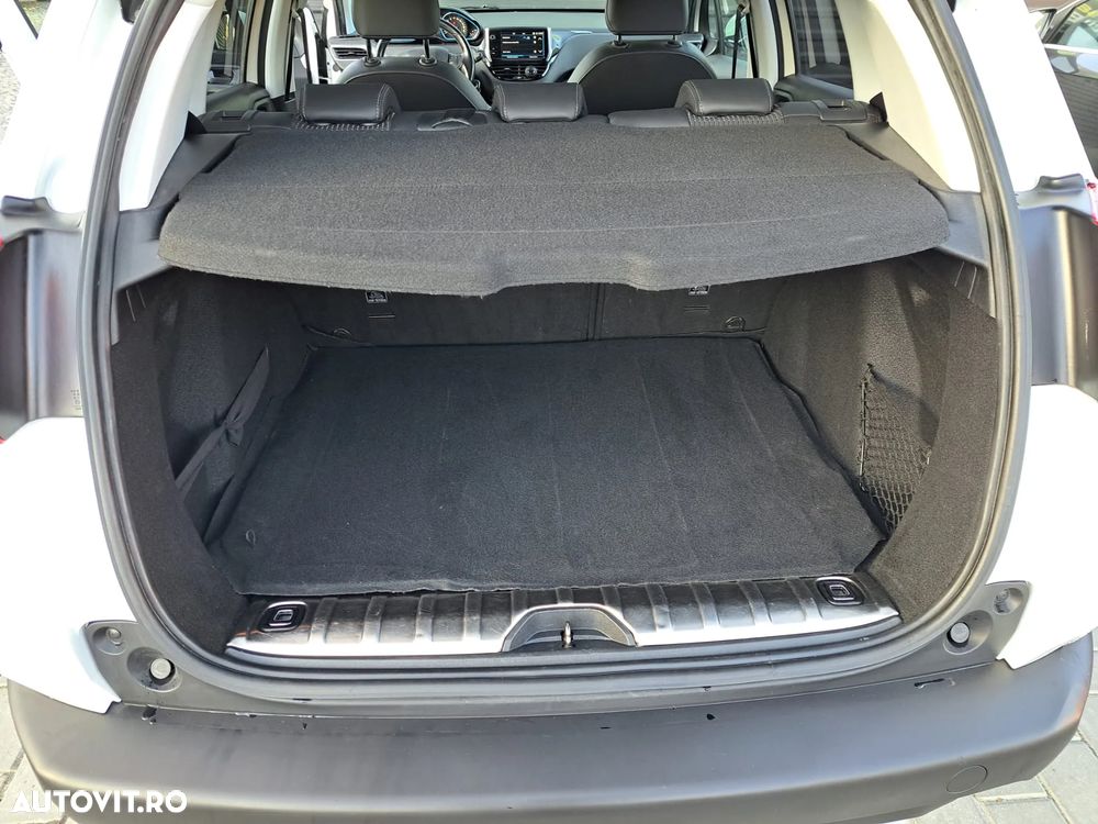 Peugeot 2008 PureTech 130 Allure Pack - 19