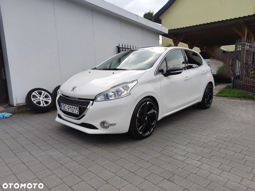Peugeot 208 1.6 e-HDi Allure STT - 2