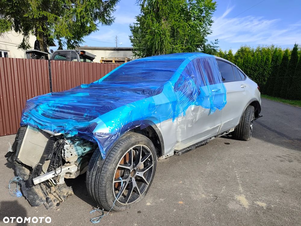Mercedes-Benz GLC - 13