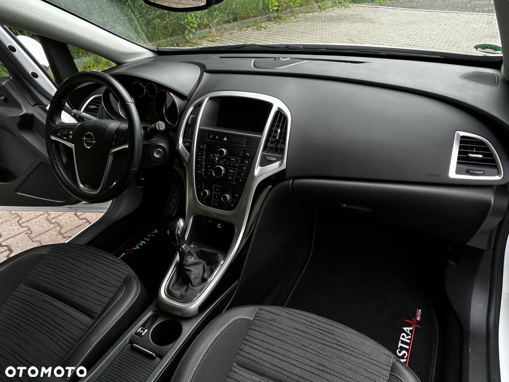 Opel Astra 1.4 Turbo Style - 22