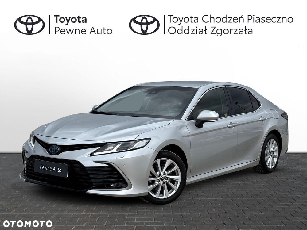 Toyota Camry - 2