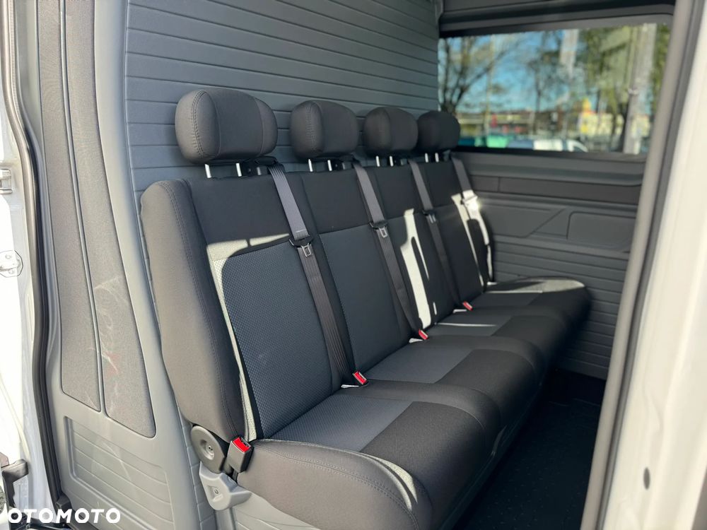 Volkswagen Crafter Maxi Furgon - 27