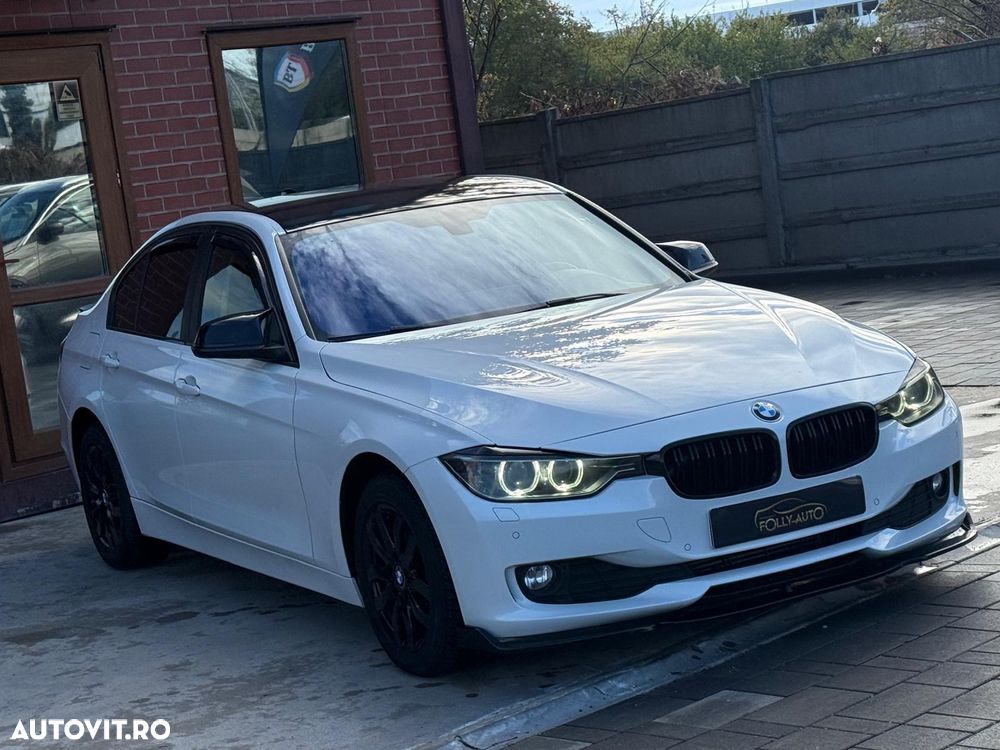 BMW 3 Series 2012 photo 2
