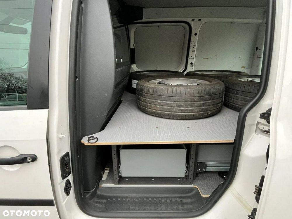 Volkswagen Caddy - 16