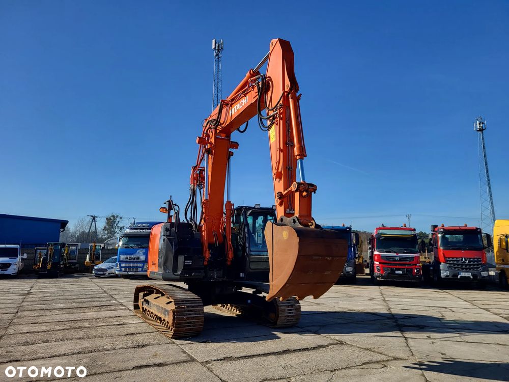 Hitachi ZX 225 LC5B spr z Niemiec krótki tył waga 26 ton - 2