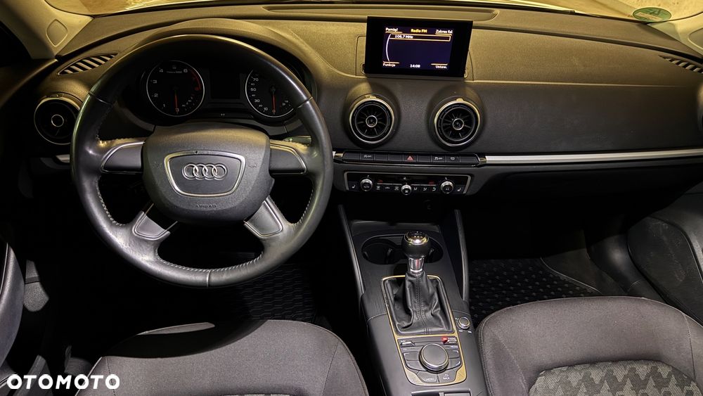 Audi A3 3-drzwiowe 1.4 TFSI Attraction - 21