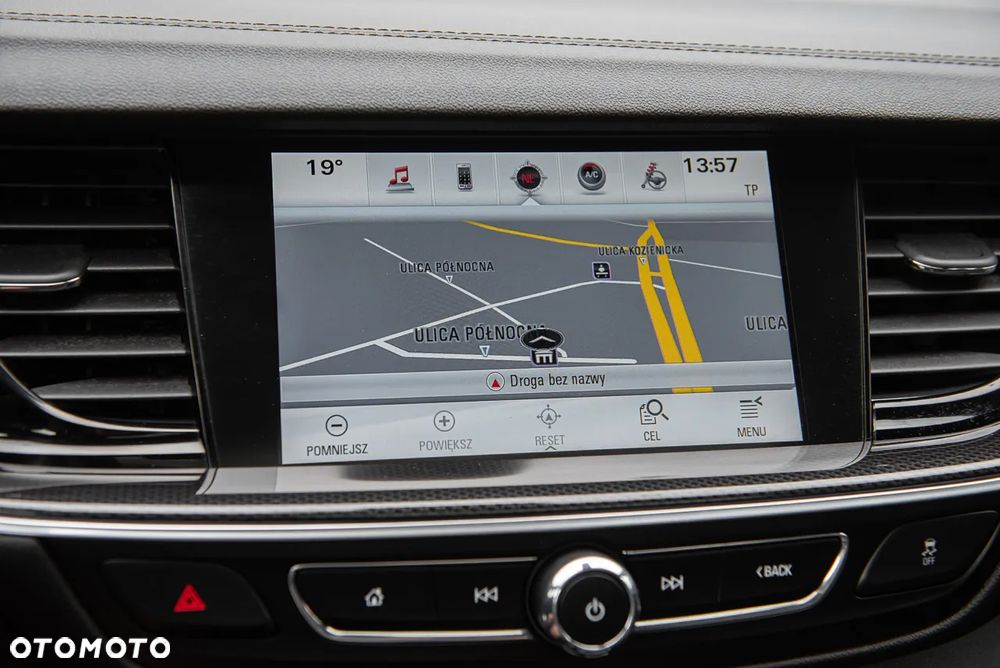 Opel Insignia - 26