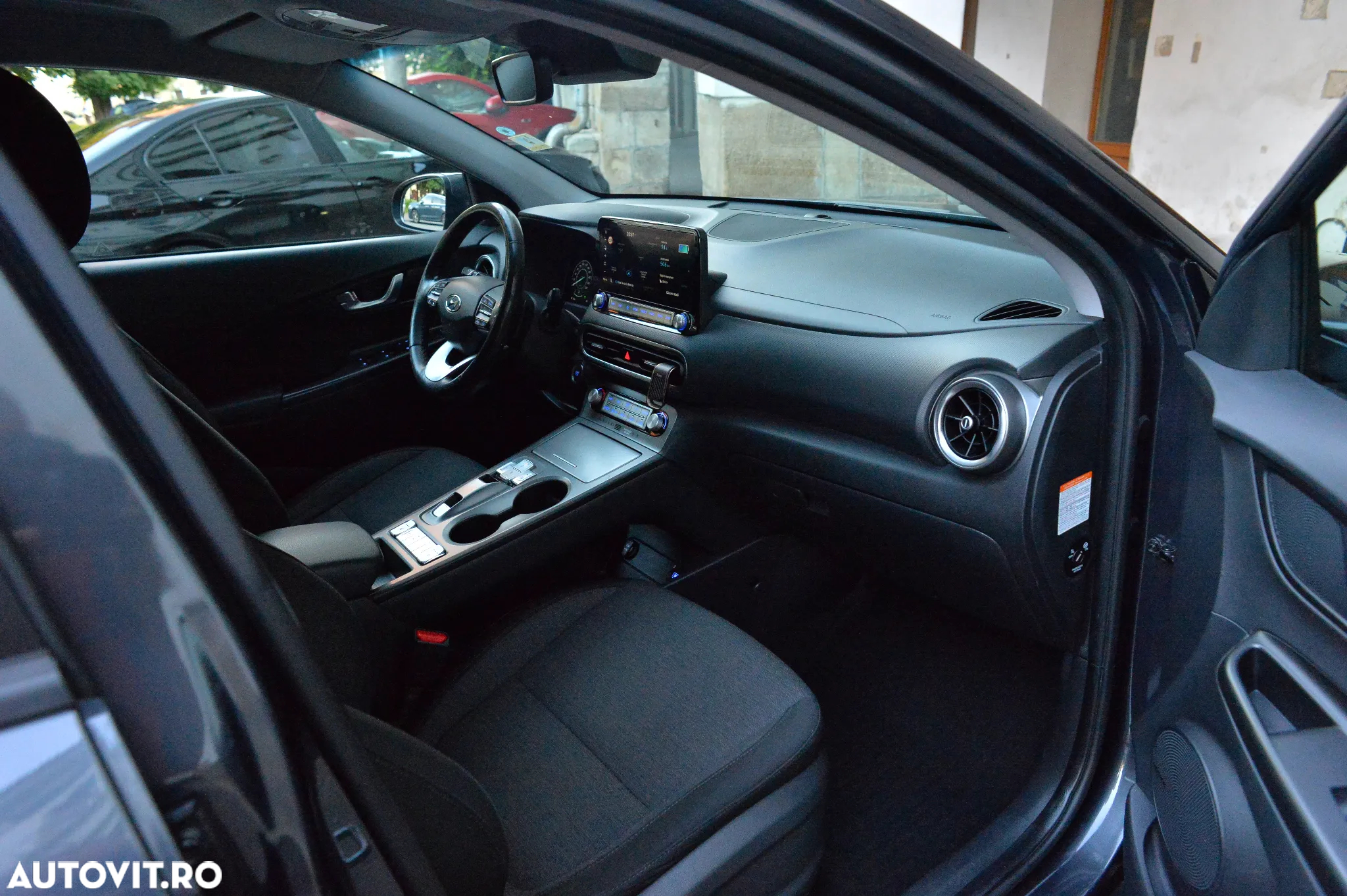 Hyundai KONA Electric 204CP Highway + Navi - 27
