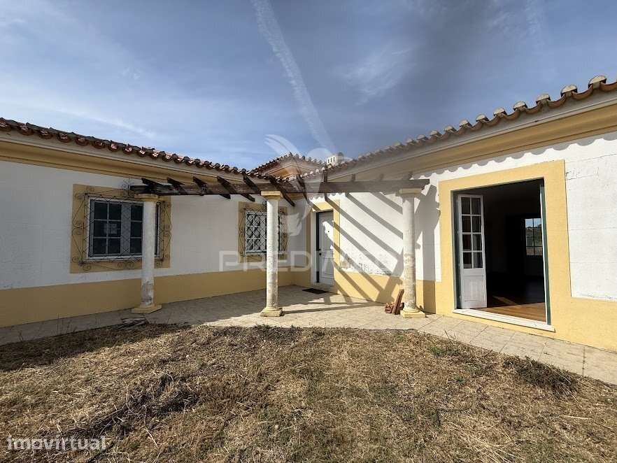 Refúgio Exclusivo: Propriedade de 4 hectares com moradia de confort... - Grande imagem: 2/40