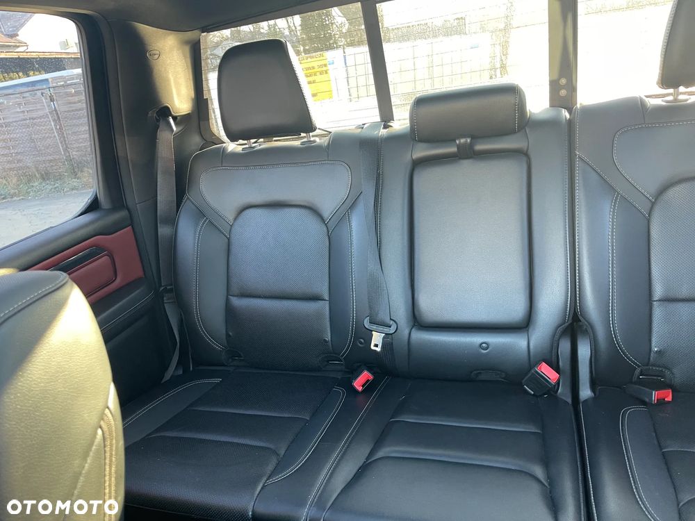Dodge RAM 5.7 4x4 - 3