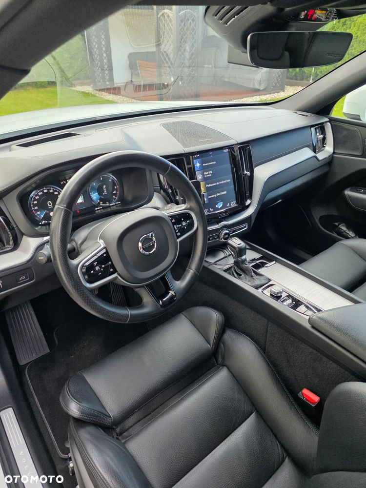 Volvo XC 60 D5 AWD Inscription - 11