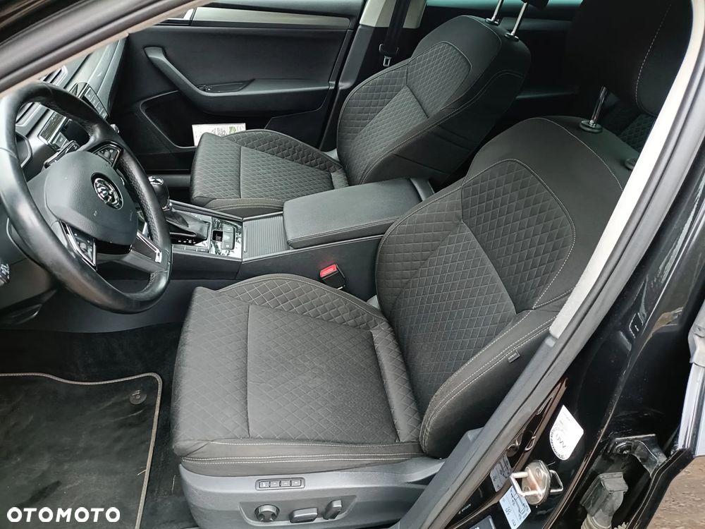 Skoda Superb 2.0 TDI DSG Premium Edition - 19