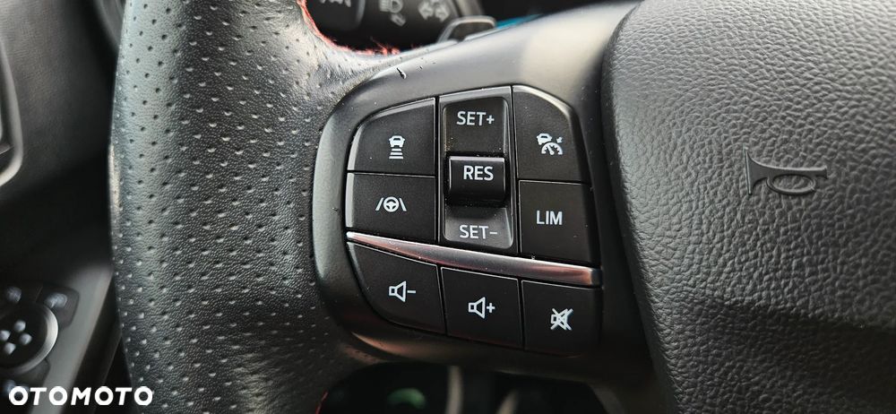 Ford Focus 1.5 EcoBoost Start-Stopp-System ST-LINE - 12