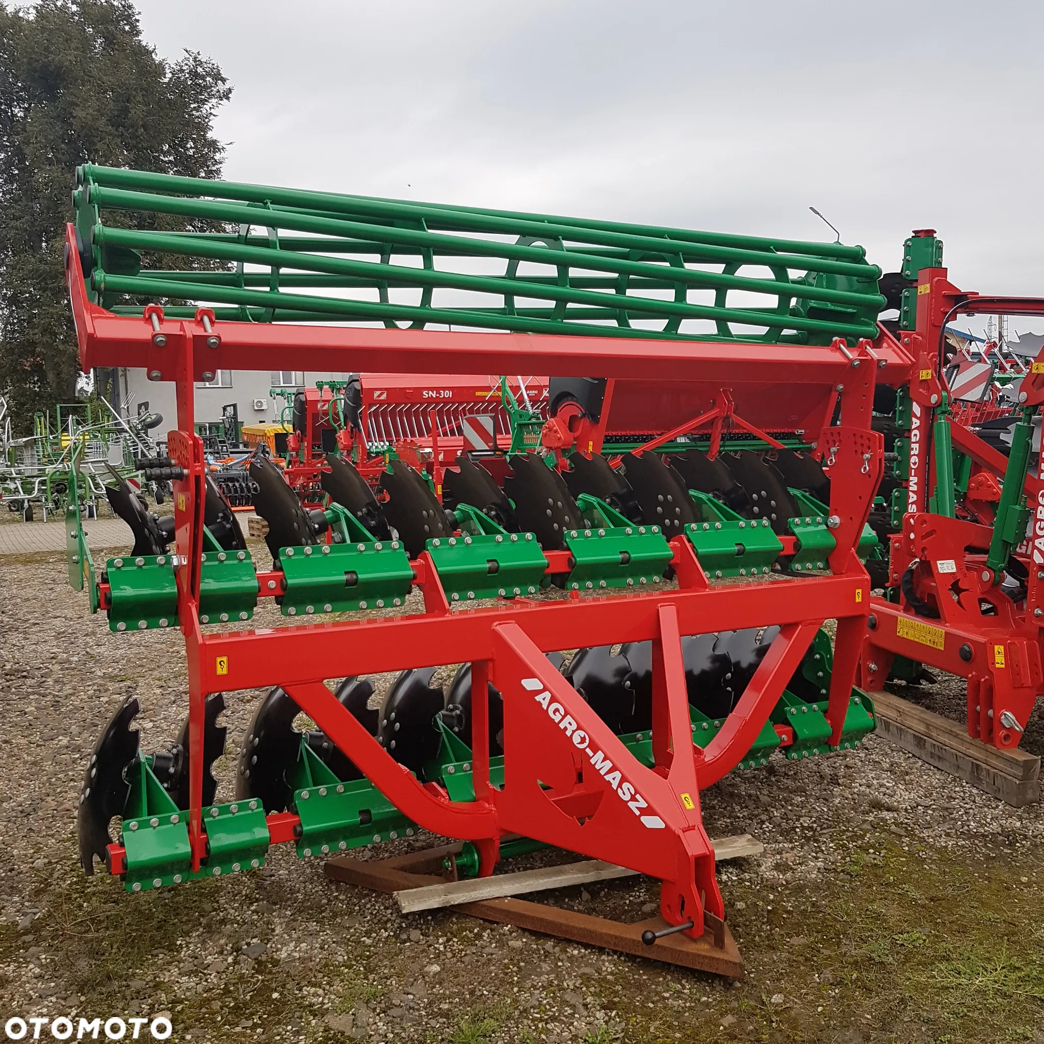 Agro-Masz BTL30 - 4