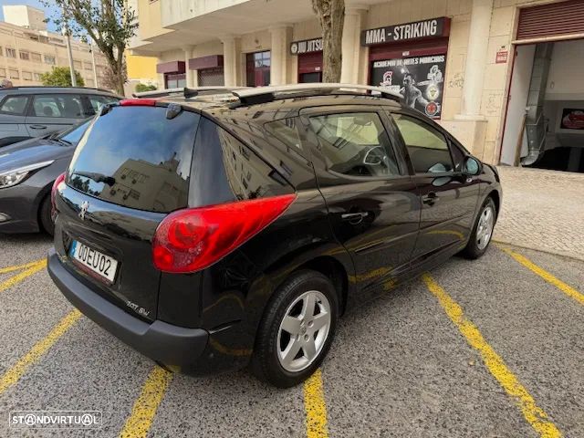 Peugeot 207 SW 1.4 Trendy - 10