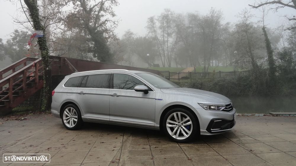 VW Passat Variant - 2