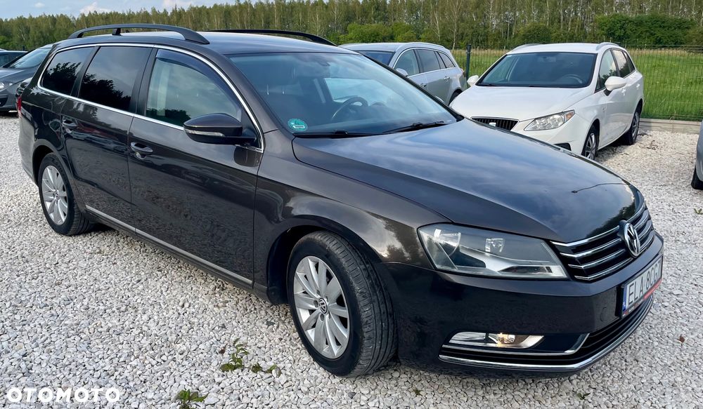 Volkswagen Passat Variant 2.0 Blue TDI DSG SCR Comfortline - 23